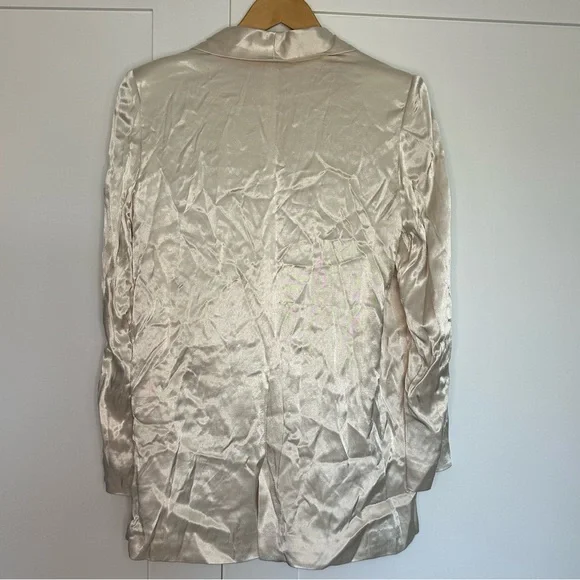 DISSH Oversized Kiah Pearl Satin Blazer US 4 NWT New jacket cream neutral button - Picture 10 of 16